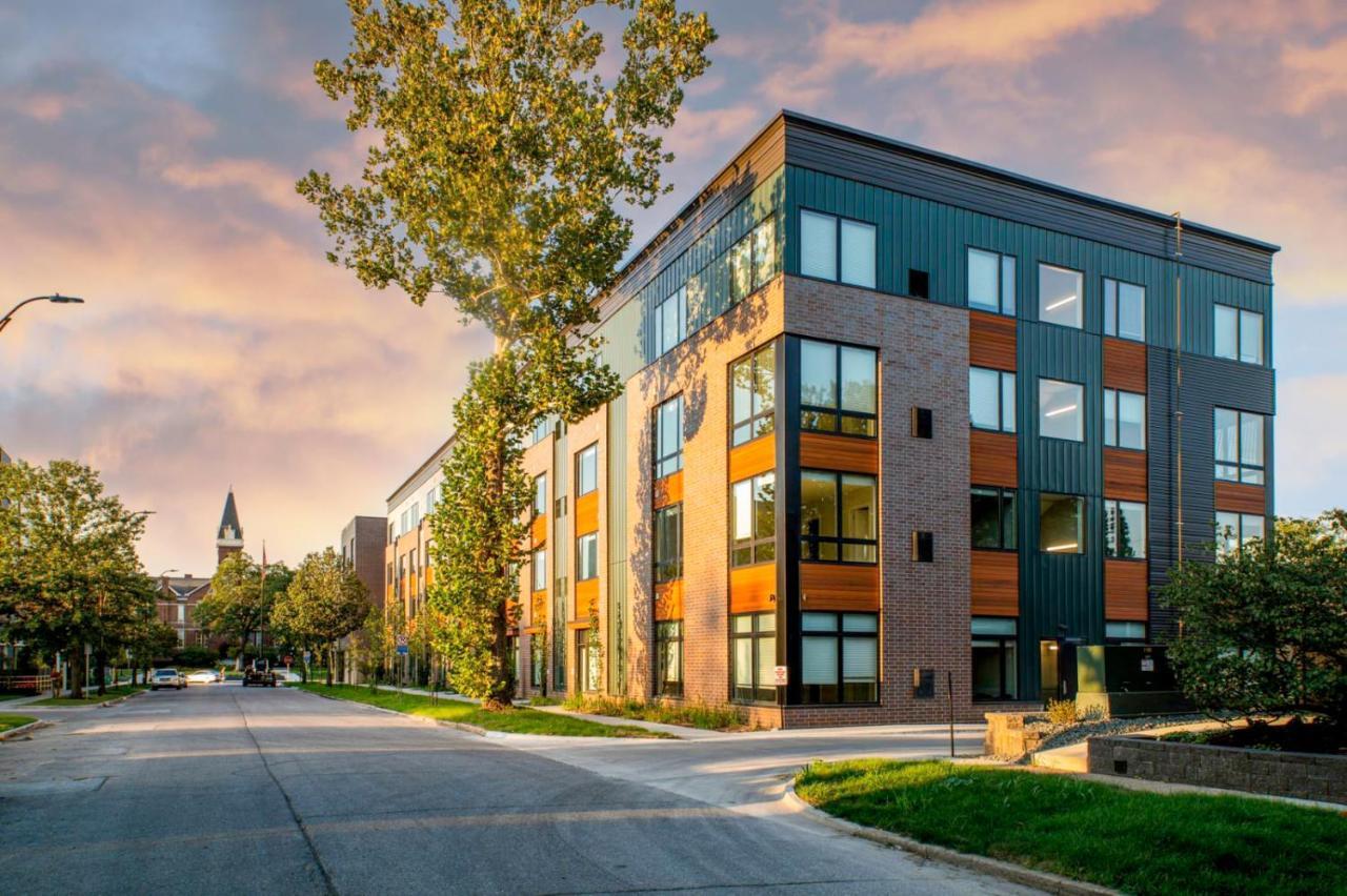 Sleepover Studio Apartments Des Moines Exterior photo