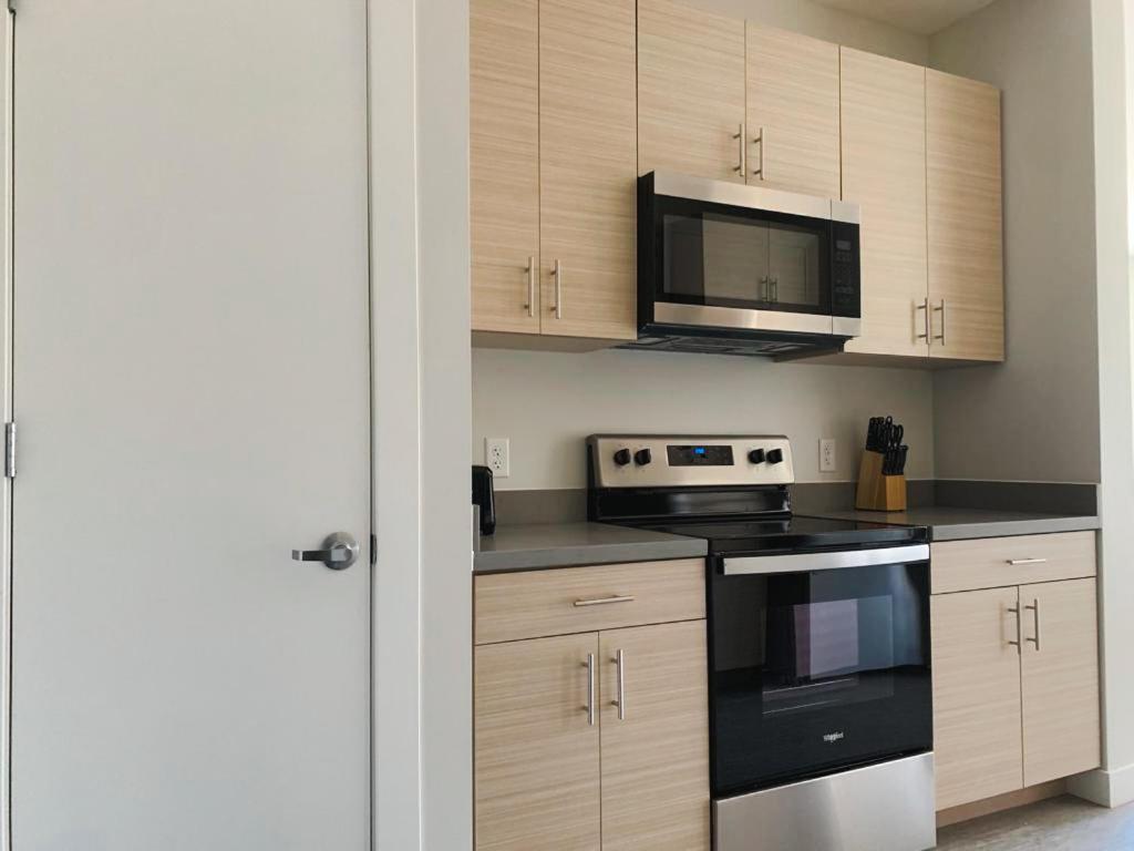 Sleepover Studio Apartments Des Moines Exterior photo