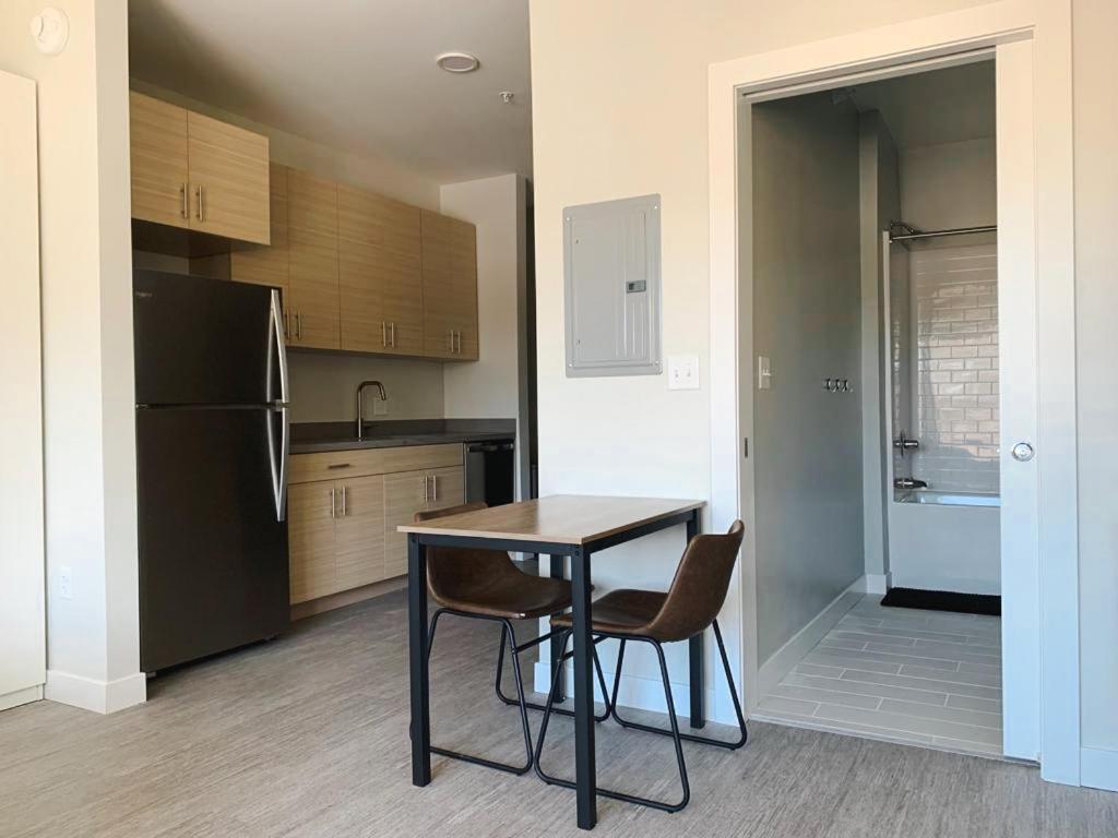 Sleepover Studio Apartments Des Moines Exterior photo