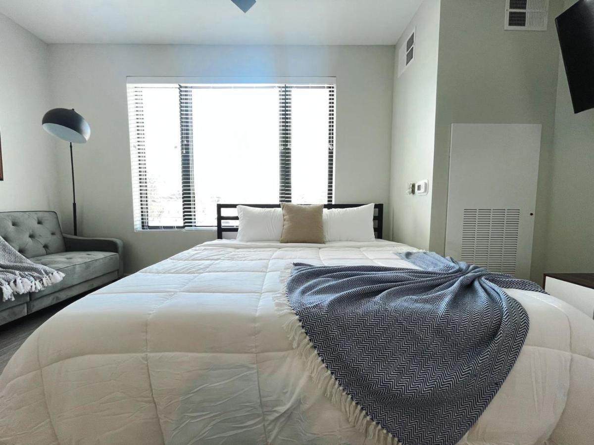 Sleepover Studio Apartments Des Moines Exterior photo