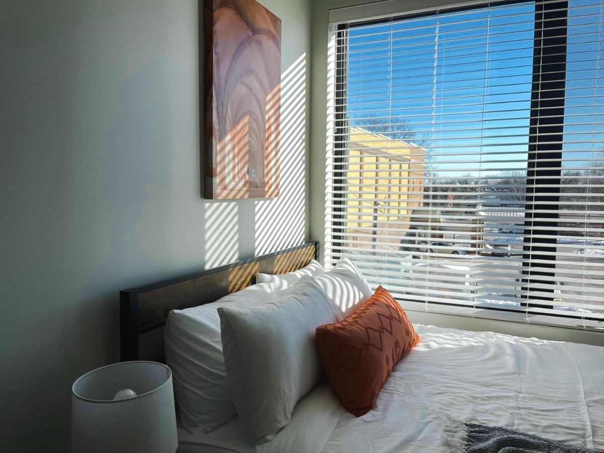 Sleepover Studio Apartments Des Moines Exterior photo